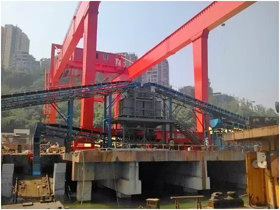 Centralized and Decentralized Control System for Weighing and Conveying5