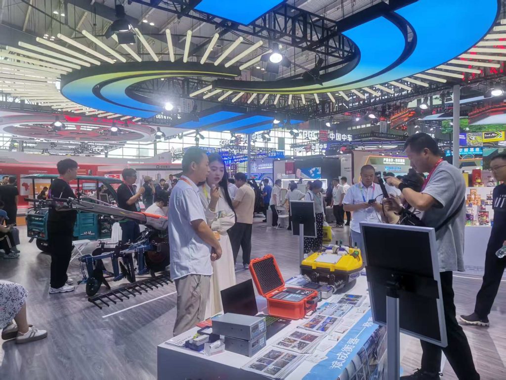 China Africa Expo Bincheng in Discussions with Global Business Partners 27